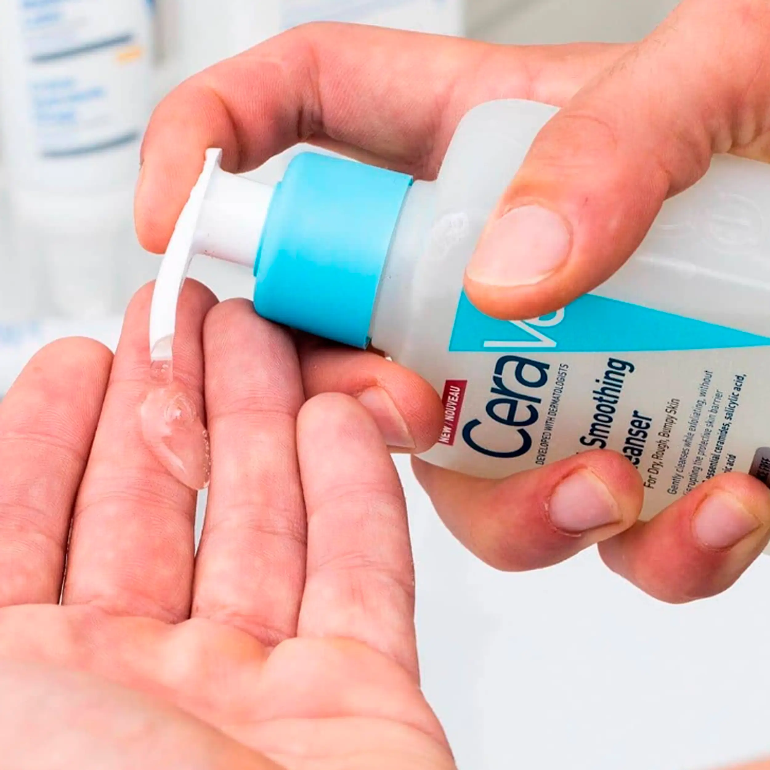 CeraVe SA Smoothing Cleanser 473ml - Image 3