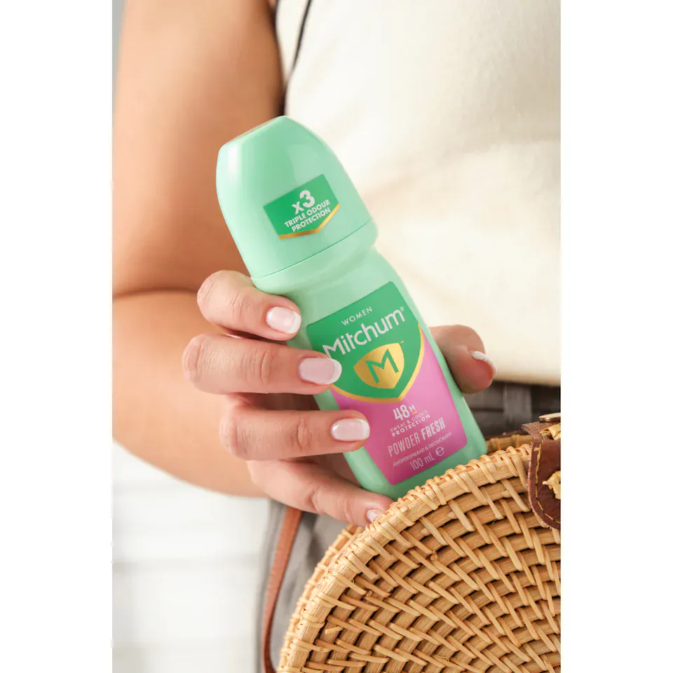 Mitchum Women Roll On 100ml - Image 3